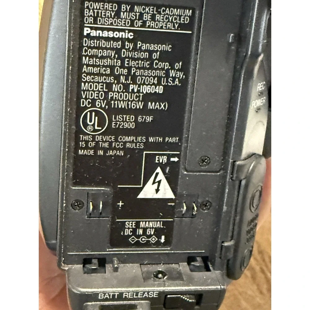 Panasonic PV-IQ604 Camcorder - Black , Please Read Description